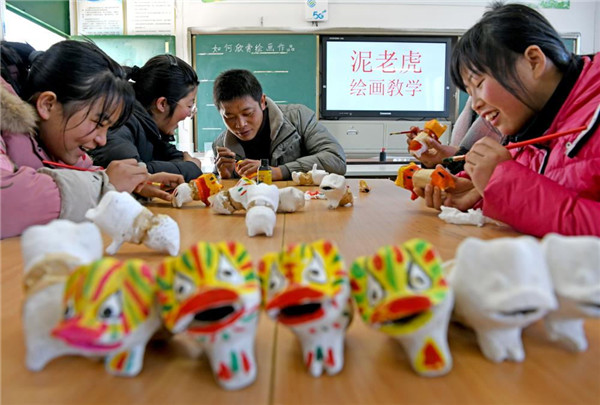 淮南：非遺“泥老虎”進校園