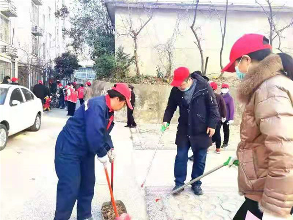 淮南：“小紅帽”進(jìn)社區(qū)，送服務(wù)暖人心